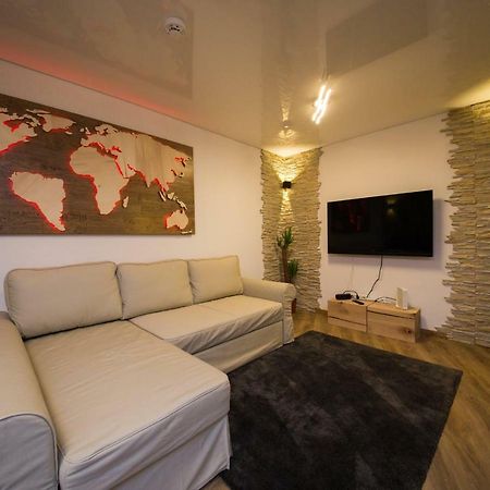 Landmann Apartment Metzingen เมทซิงเงน ภายนอก รูปภาพ