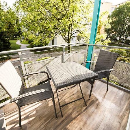 Landmann Apartment Metzingen เมทซิงเงน ภายนอก รูปภาพ