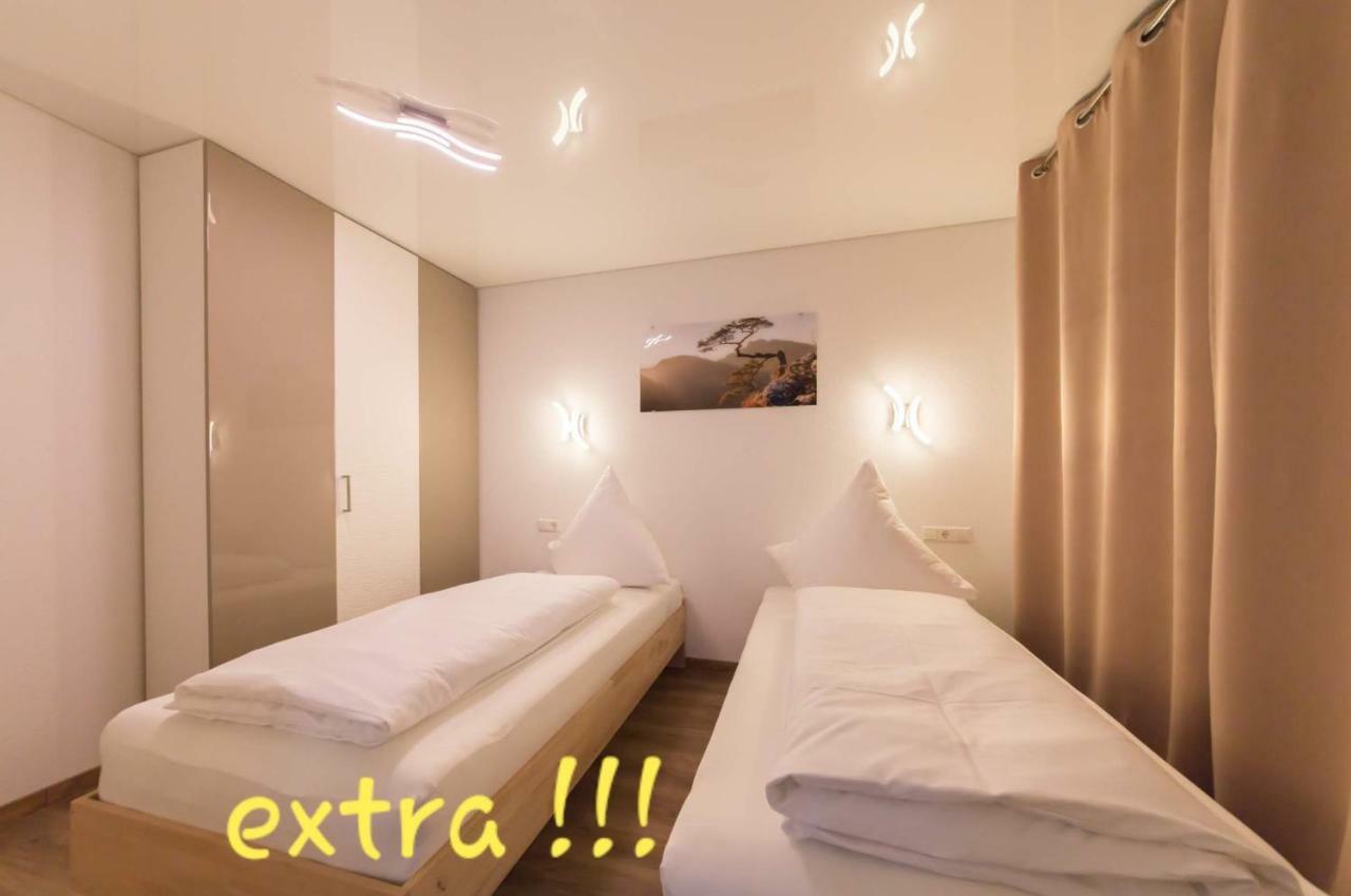 Landmann Apartment Metzingen เมทซิงเงน ภายนอก รูปภาพ