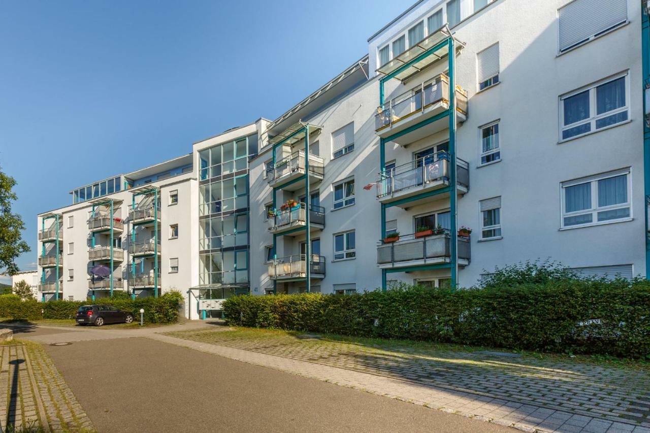 Landmann Apartment Metzingen เมทซิงเงน ภายนอก รูปภาพ